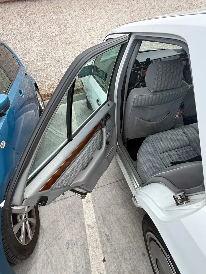 Mercedes-Benz 200D, foto 9