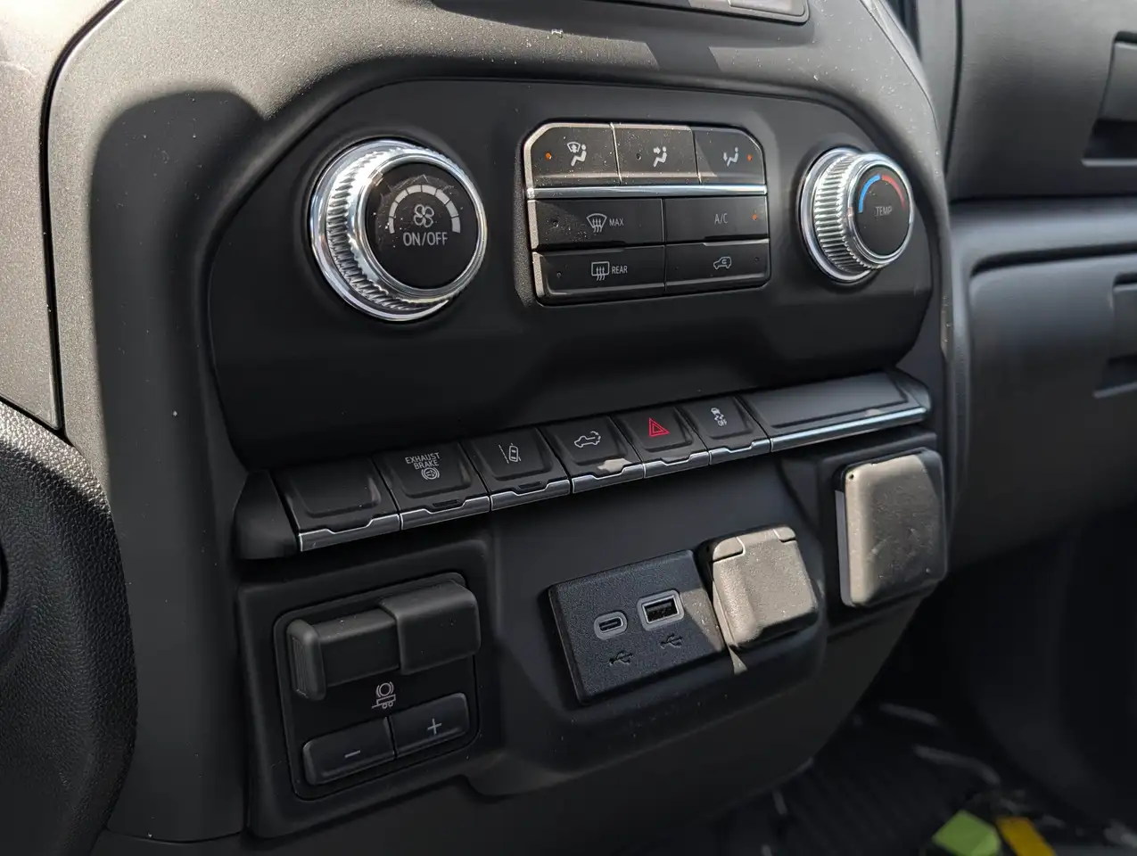 GMC Sierra 2500HD снимка GMC Sierra 2500HD