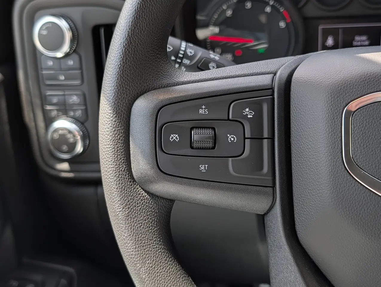 GMC Sierra 2500HD снимка GMC Sierra 2500HD