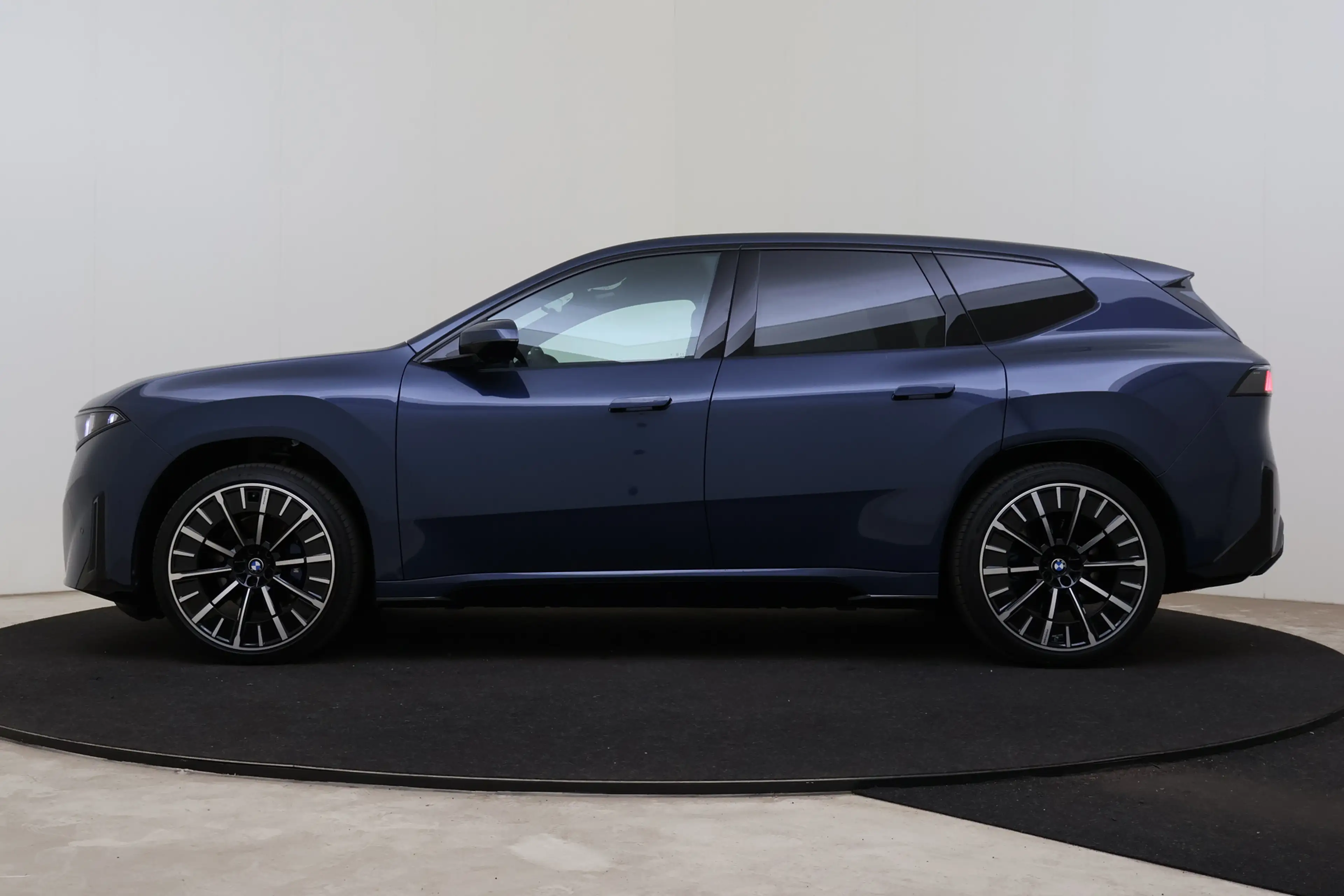 BMW iX3 50 xDrive M Sport / Panoramadak / Trekhaak / 3D He — photo 14