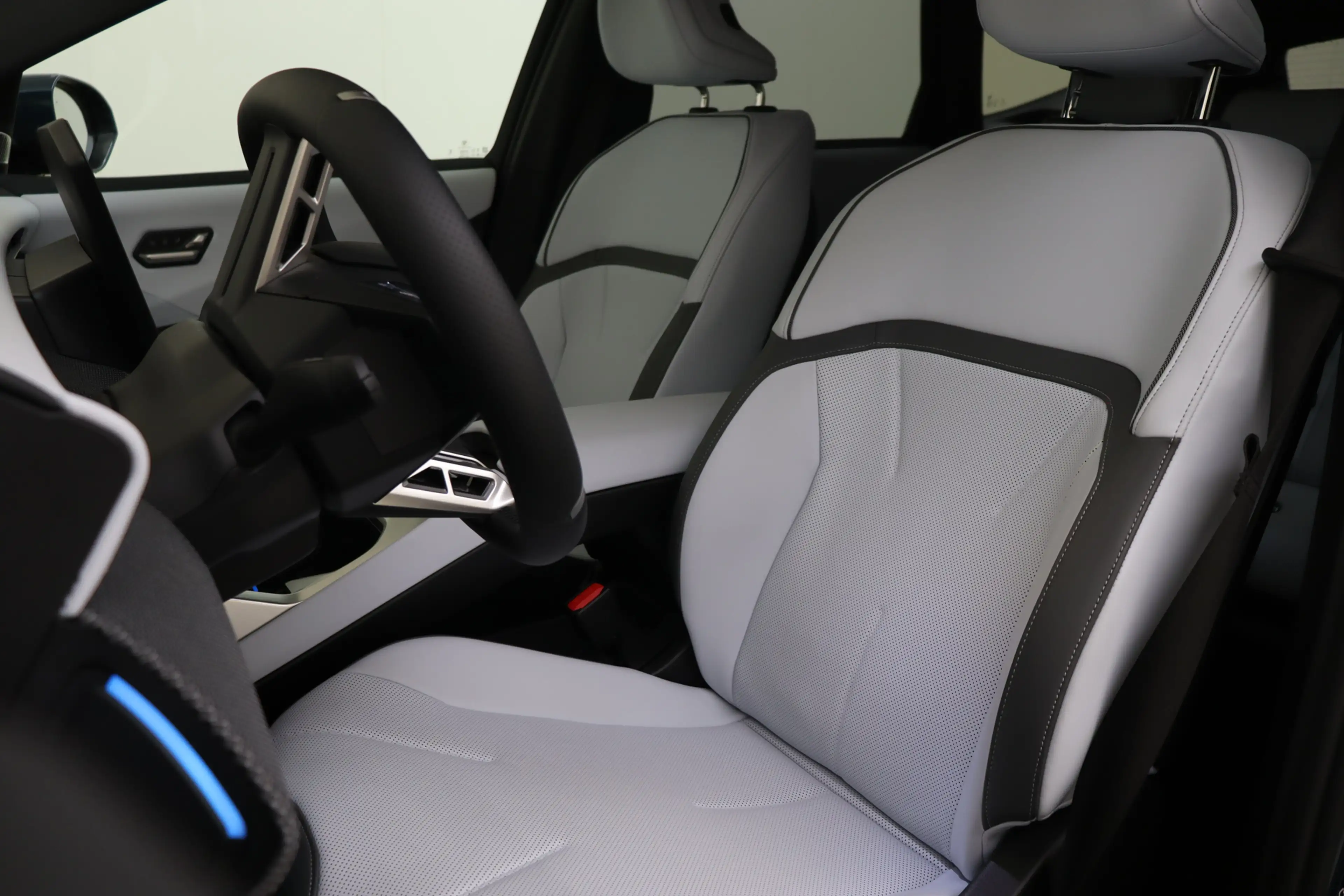 BMW iX3 50 xDrive M Sport / Panoramadak / Trekhaak / 3D He — photo 8
