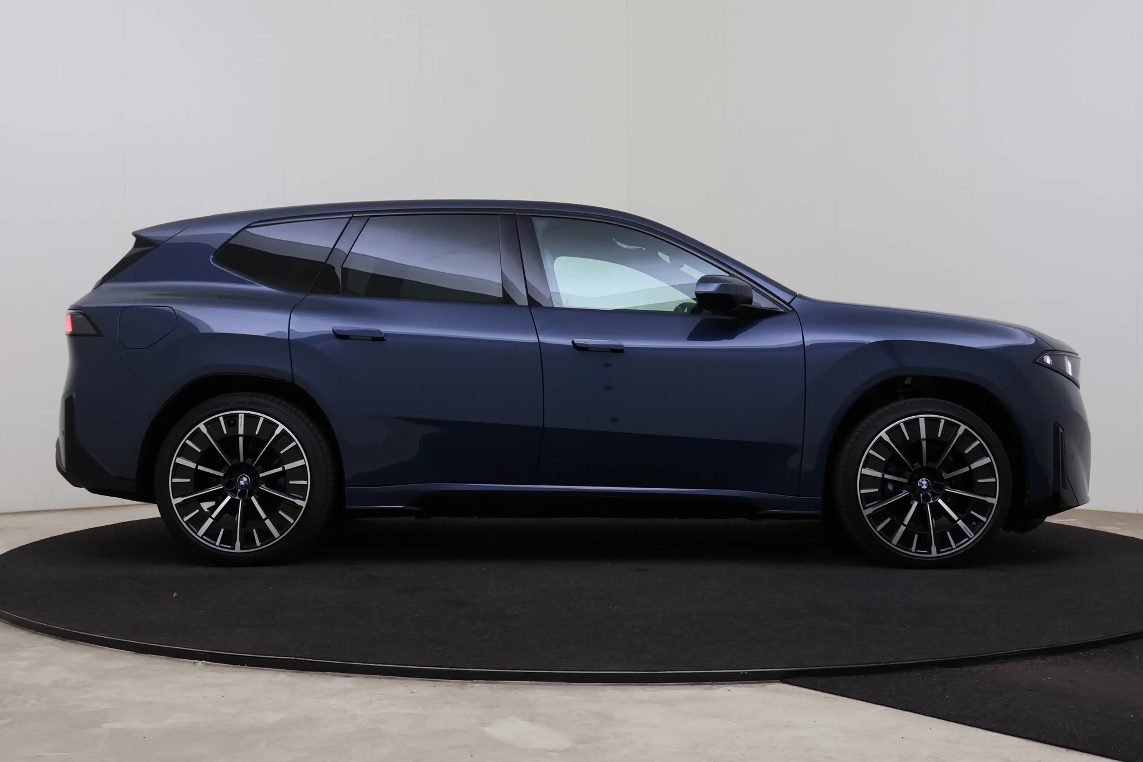 BMW iX3 50 xDrive M Sport / Panoramadak / Trekhaak / 3D He — photo 7