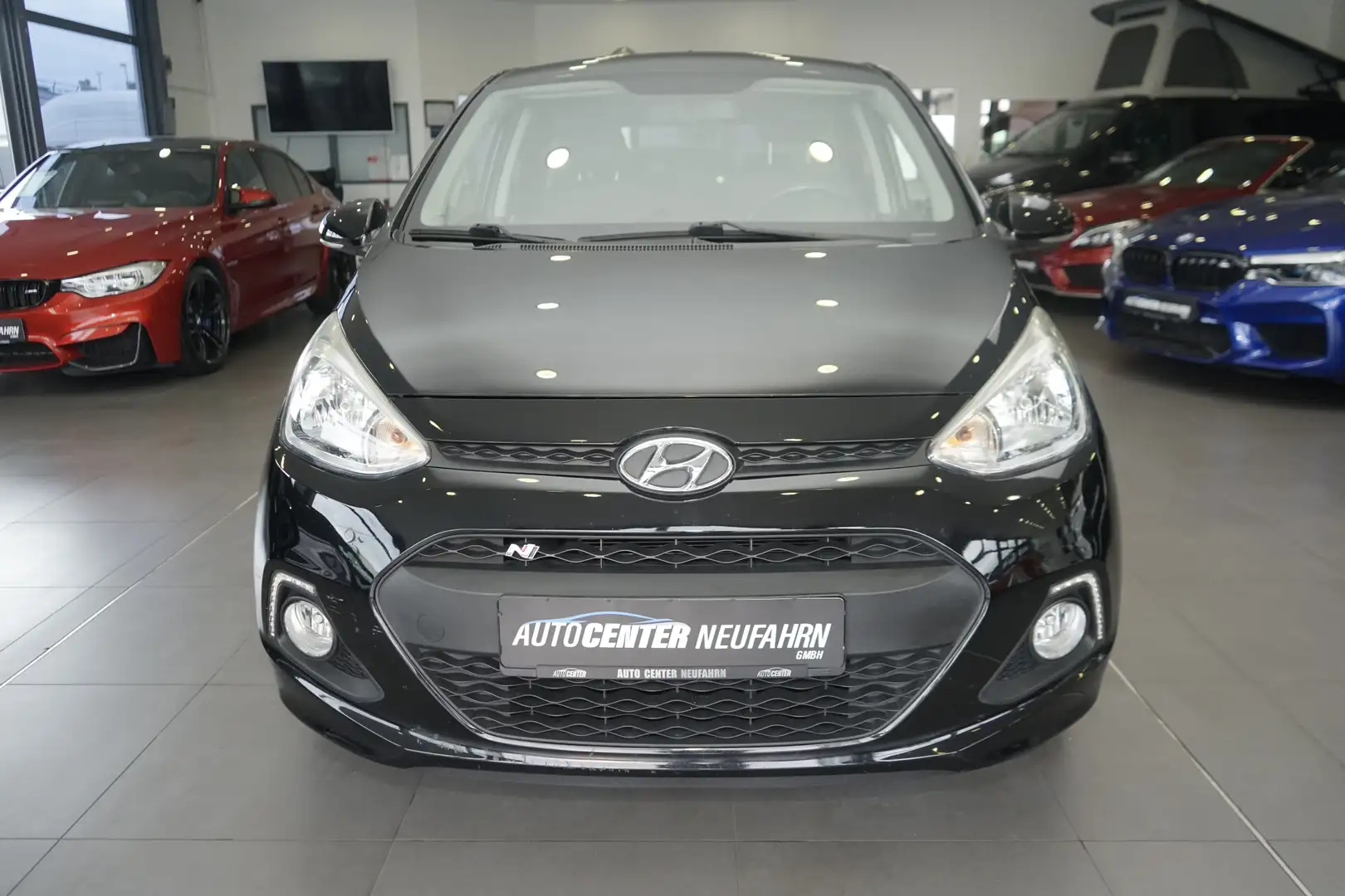 Hyundai i10 Passion+KLIMA+SITZHEIZUNG+PDC+TEMPOMAT Schwarz - 2