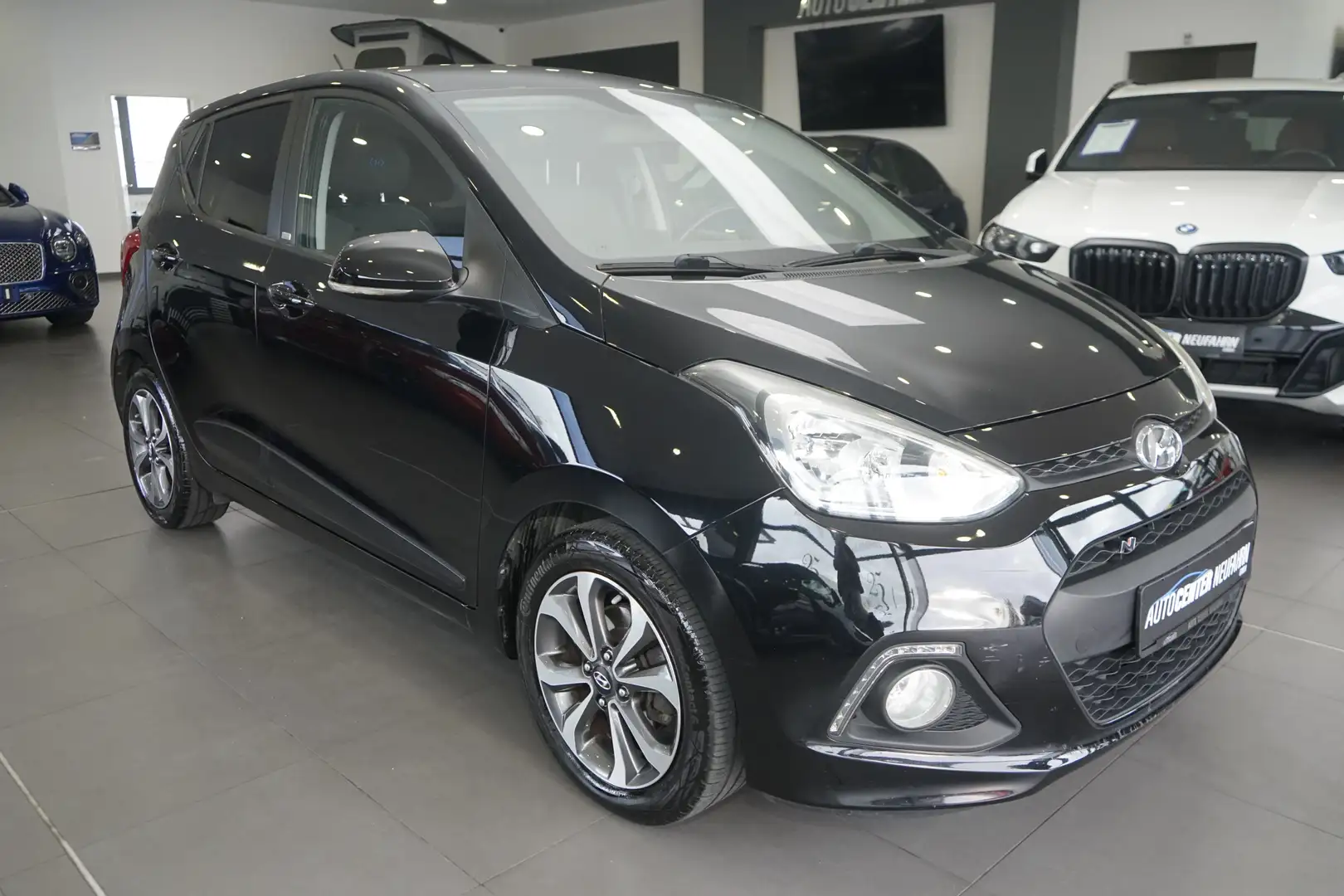 Hyundai i10 Passion+KLIMA+SITZHEIZUNG+PDC+TEMPOMAT Nero - 1