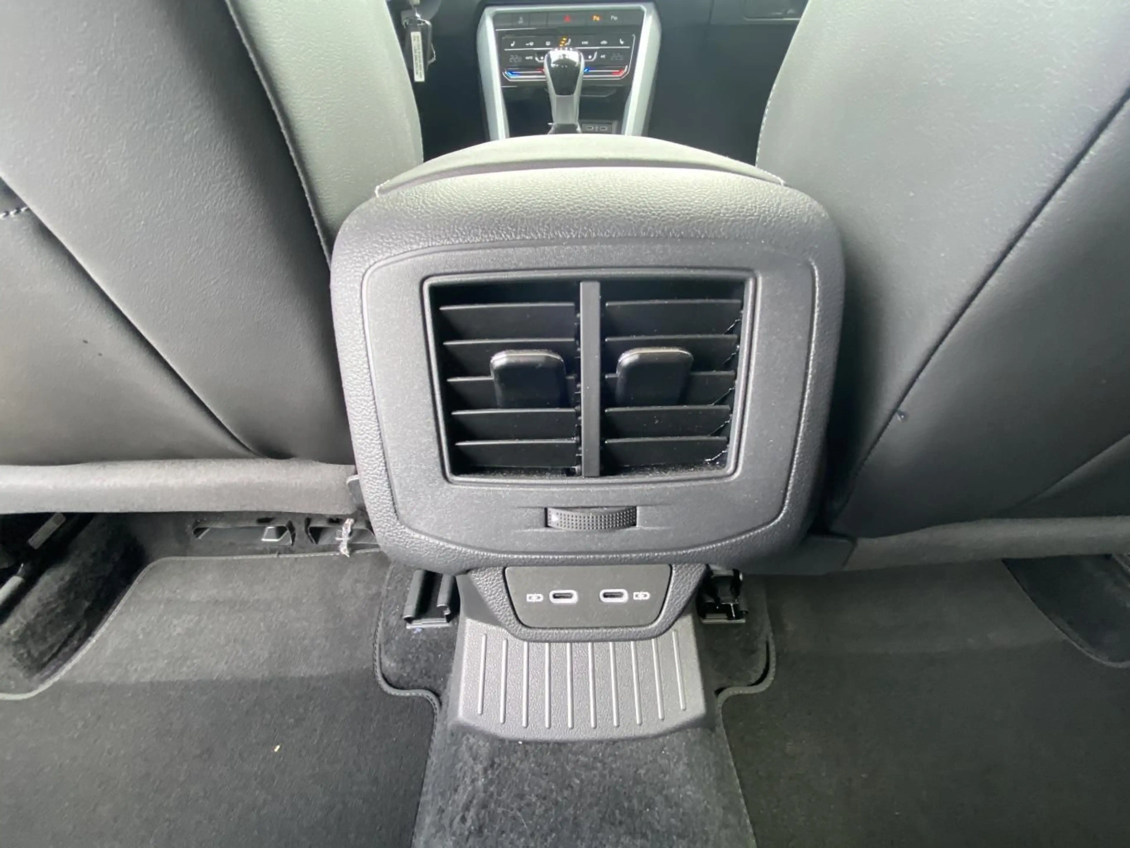 Volkswagen T-Roc 1.5 TSI GOAL STANDHEIZUNG+APP-CONNECT+ACC+ — photo 12