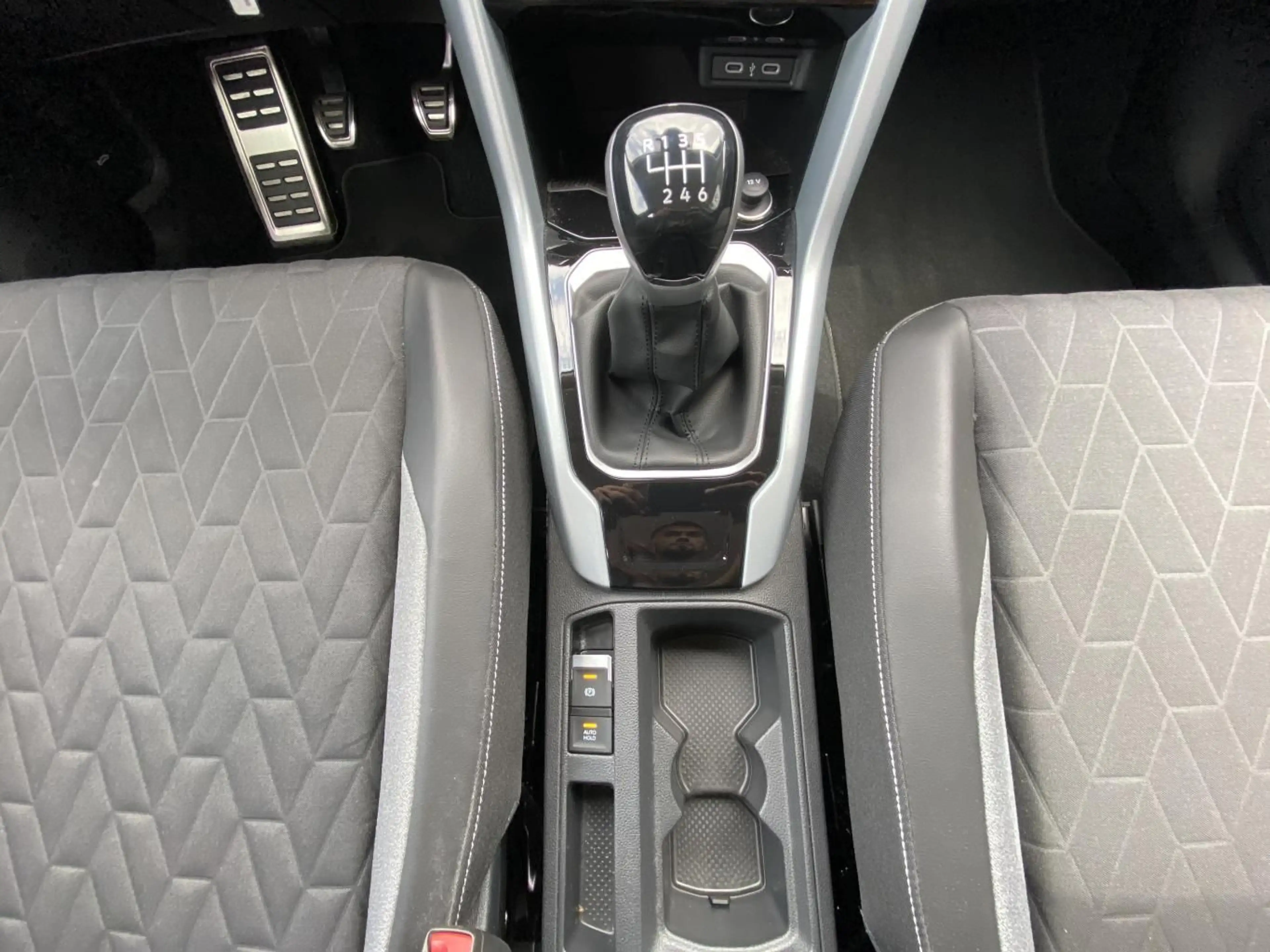 Volkswagen T-Roc 1.5 TSI GOAL STANDHEIZUNG+APP-CONNECT+ACC+ — photo 14