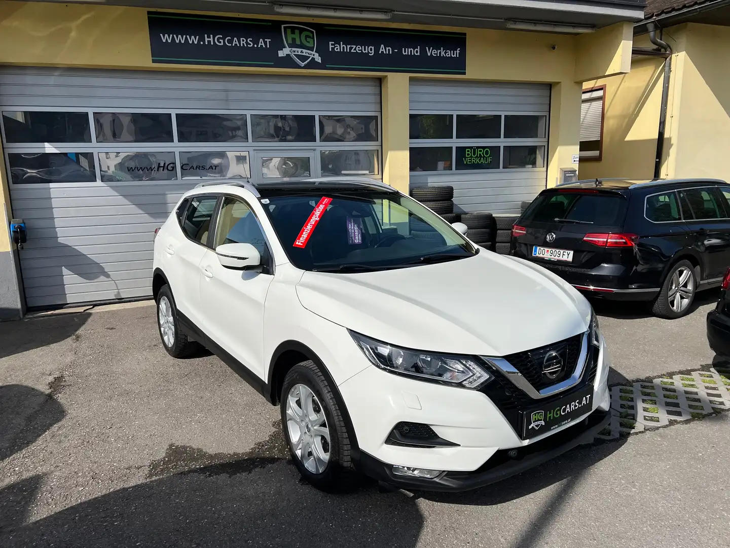 Nissan Qashqai Acenta 4x4*ACC*Anhängerkupplung*Panorama* Weiß - 1
