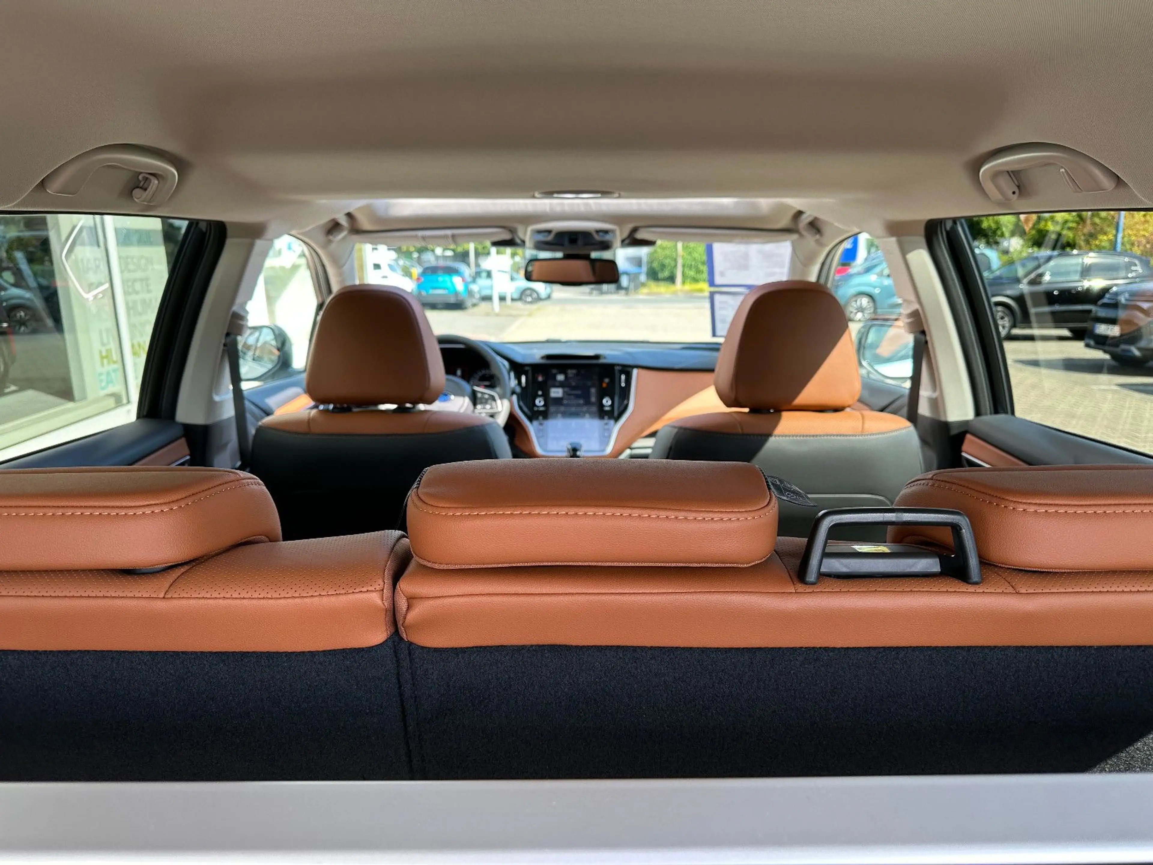 Subaru OUTBACK Platinum | Nav - RCam - SD — photo 9
