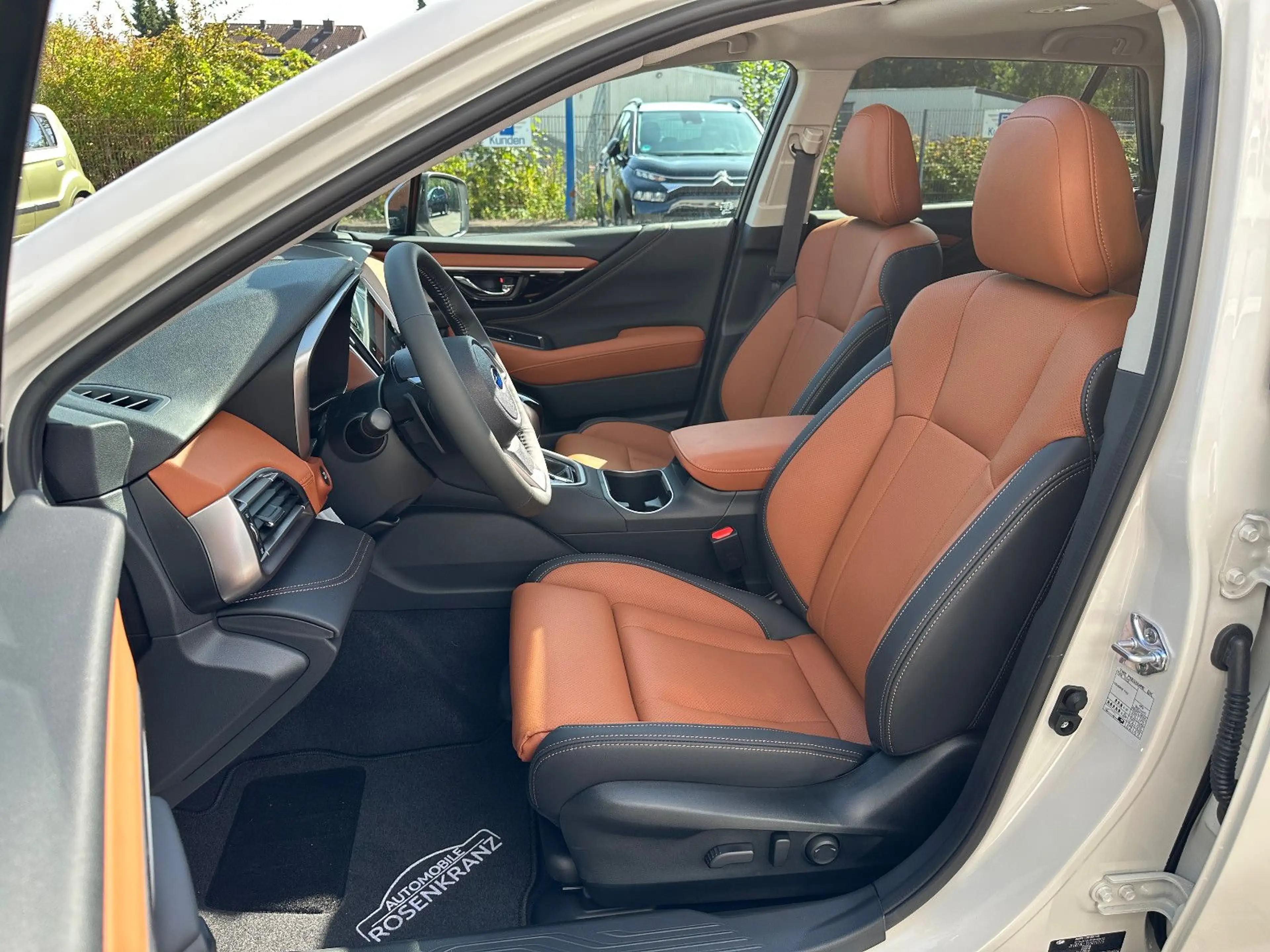 Subaru OUTBACK Platinum | Nav - RCam - SD — photo 15