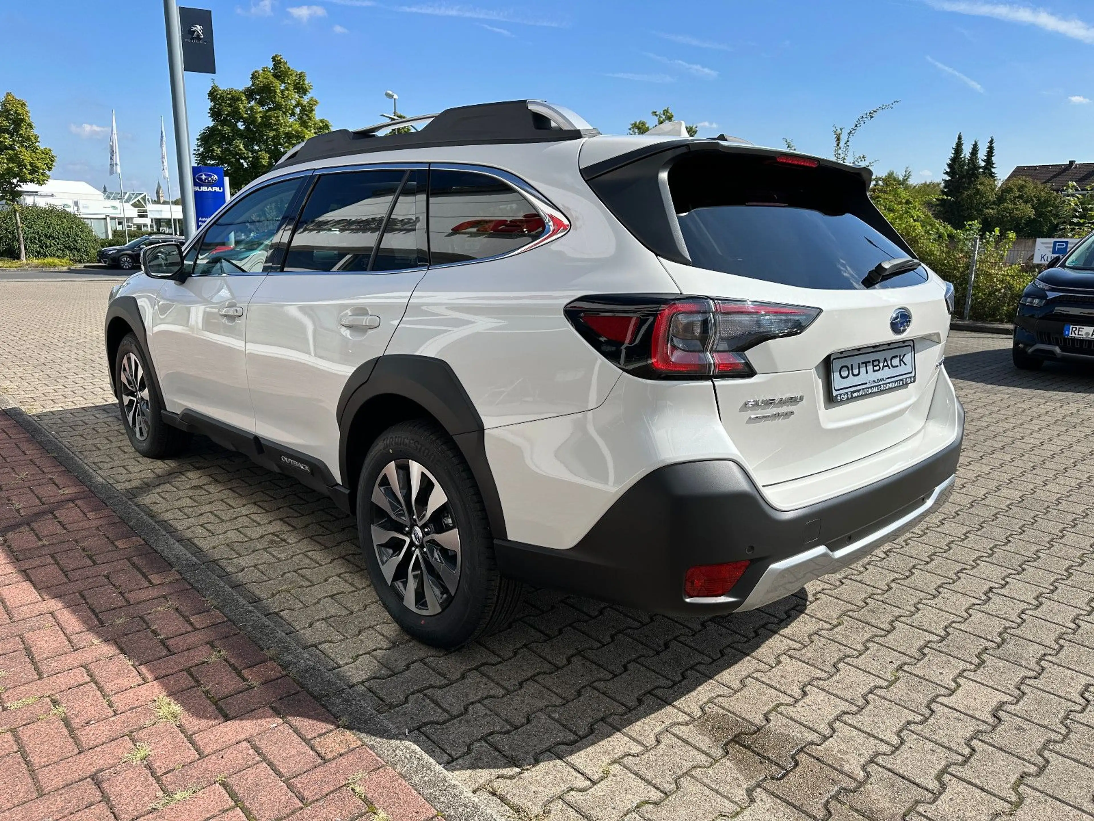 Subaru OUTBACK Platinum | Nav - RCam - SD — photo 6
