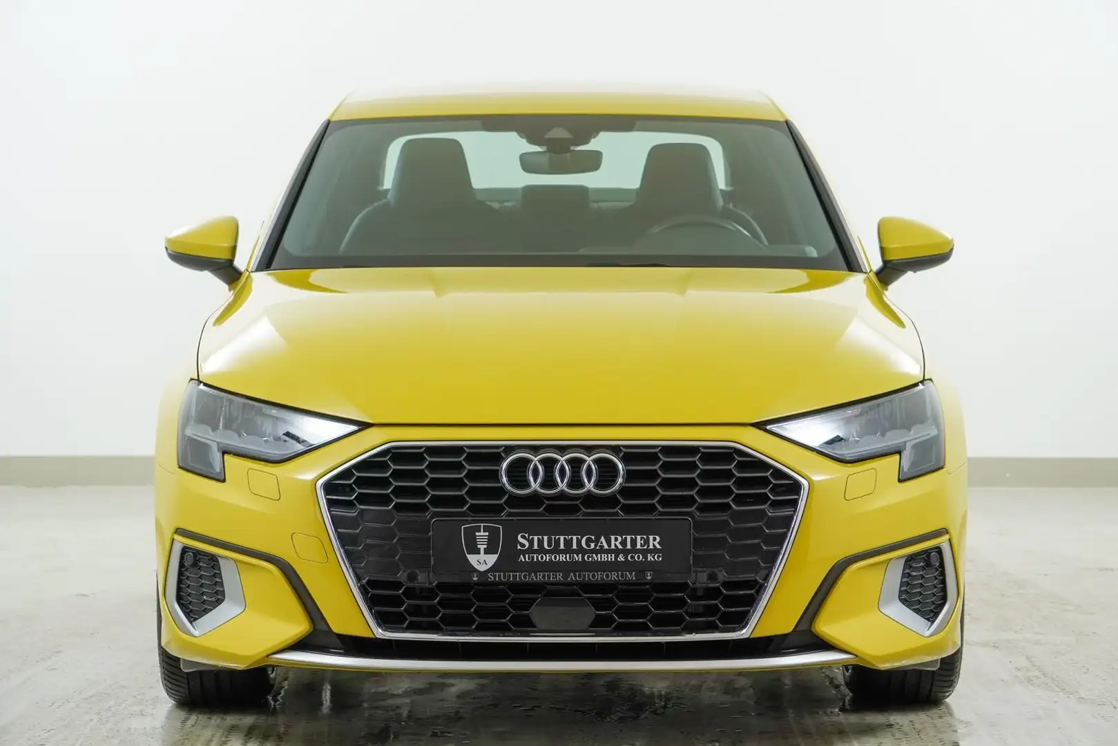Audi A3 Limousine 35 TFSI advanced S line ACC Virtual Gelb - 2