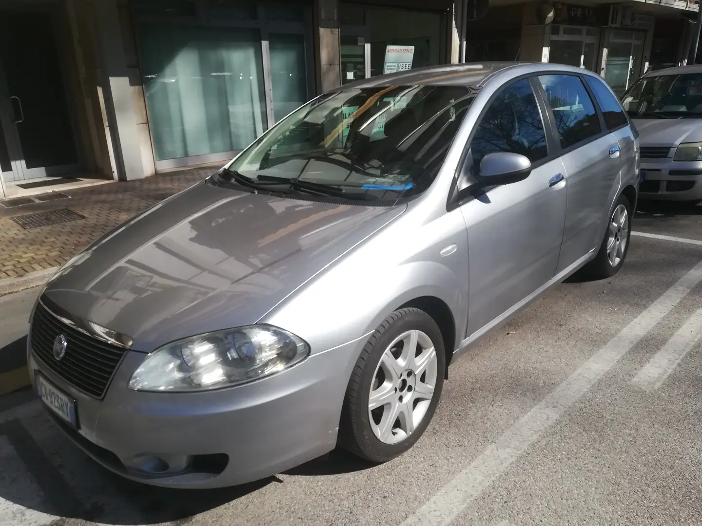 Fiat Croma Croma II 2005 1.9 mjt 8v Dynamic Plateado - 1