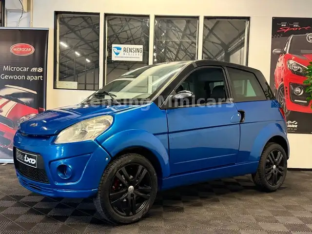 Ligier IXO Blue and Black Mopedauto Microcar 45 KM