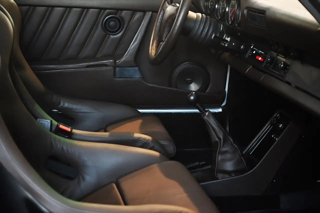 Porsche 911 / 930 Turbo 3,3 LT, foto 8