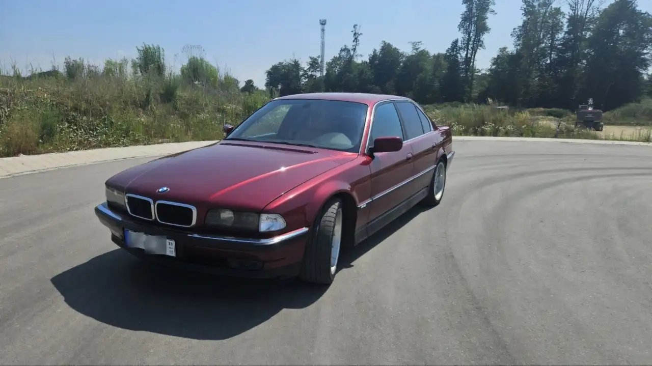 BMW 740 i E38 M60B40 / Calypsorot / Styling 32, foto 2