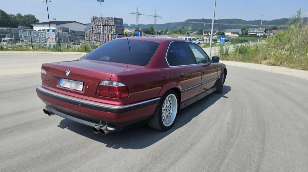 BMW 740 i E38 M60B40 / Calypsorot / Styling 32, foto 3