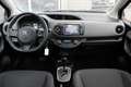 Toyota Yaris 1.5 Hybrid Aspiration / Camera / Navigatie / N.A.P Zwart - thumbnail 2
