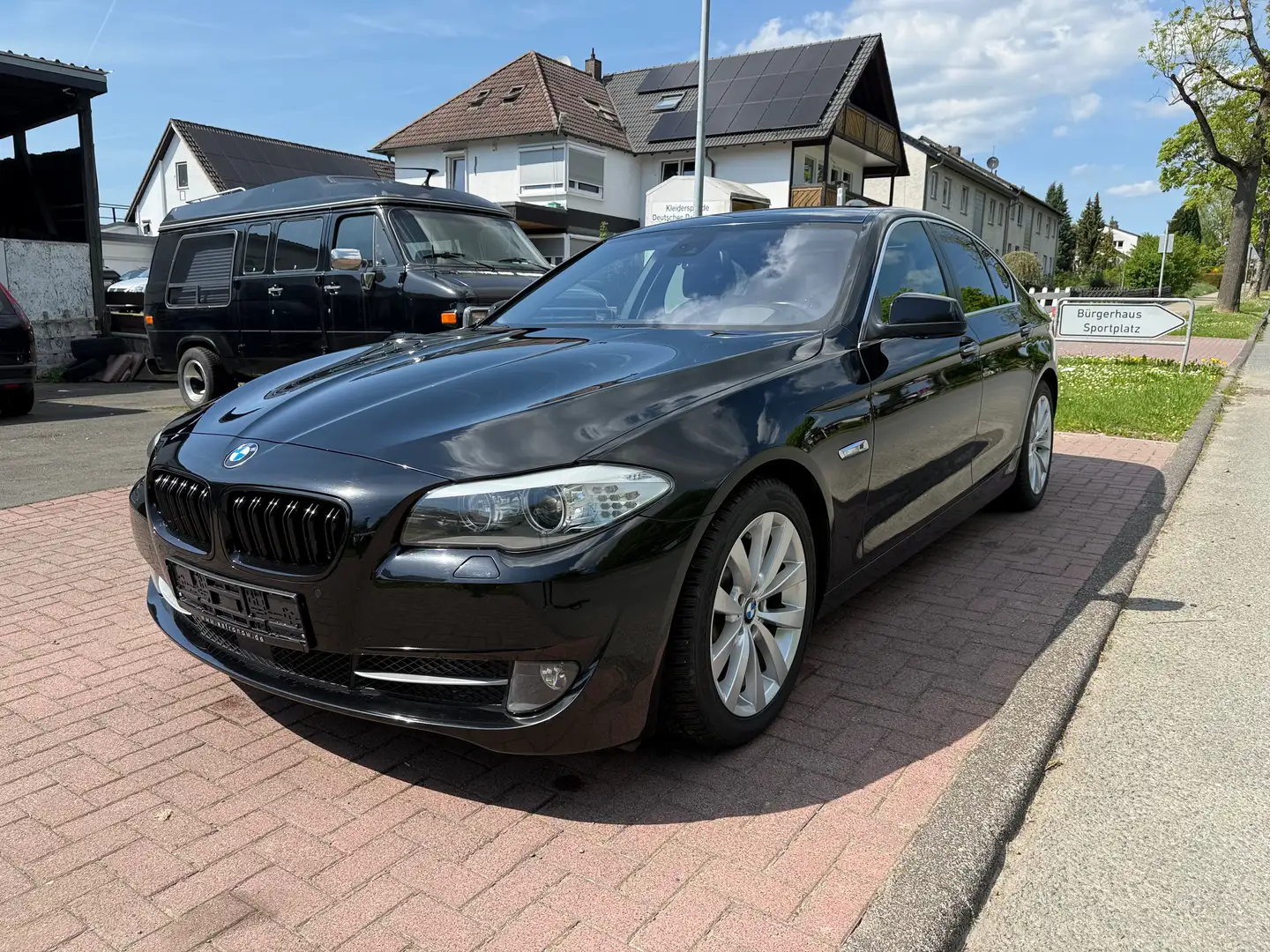 BMW 528 i Limosine Head-UP Xenon HU AU Neu Navigation Schwarz - 1