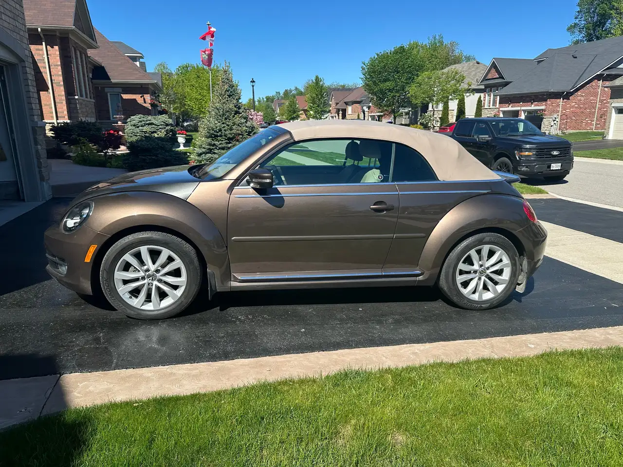 Volkswagen Beetle снимка Volkswagen Beetle