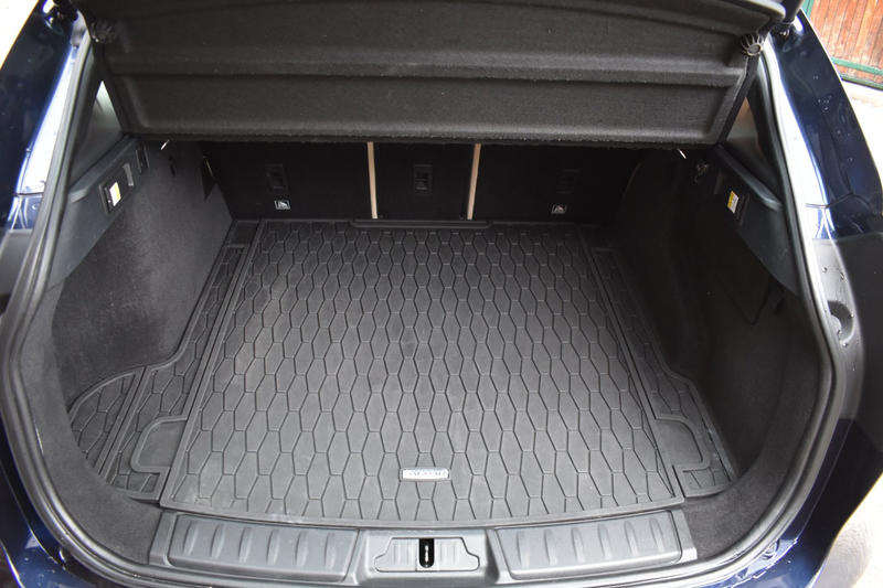 Jaguar F-Pace 2.0 Portfolio AWD 20d '17 Pano Xenon Clima Navi Cr — photo 10