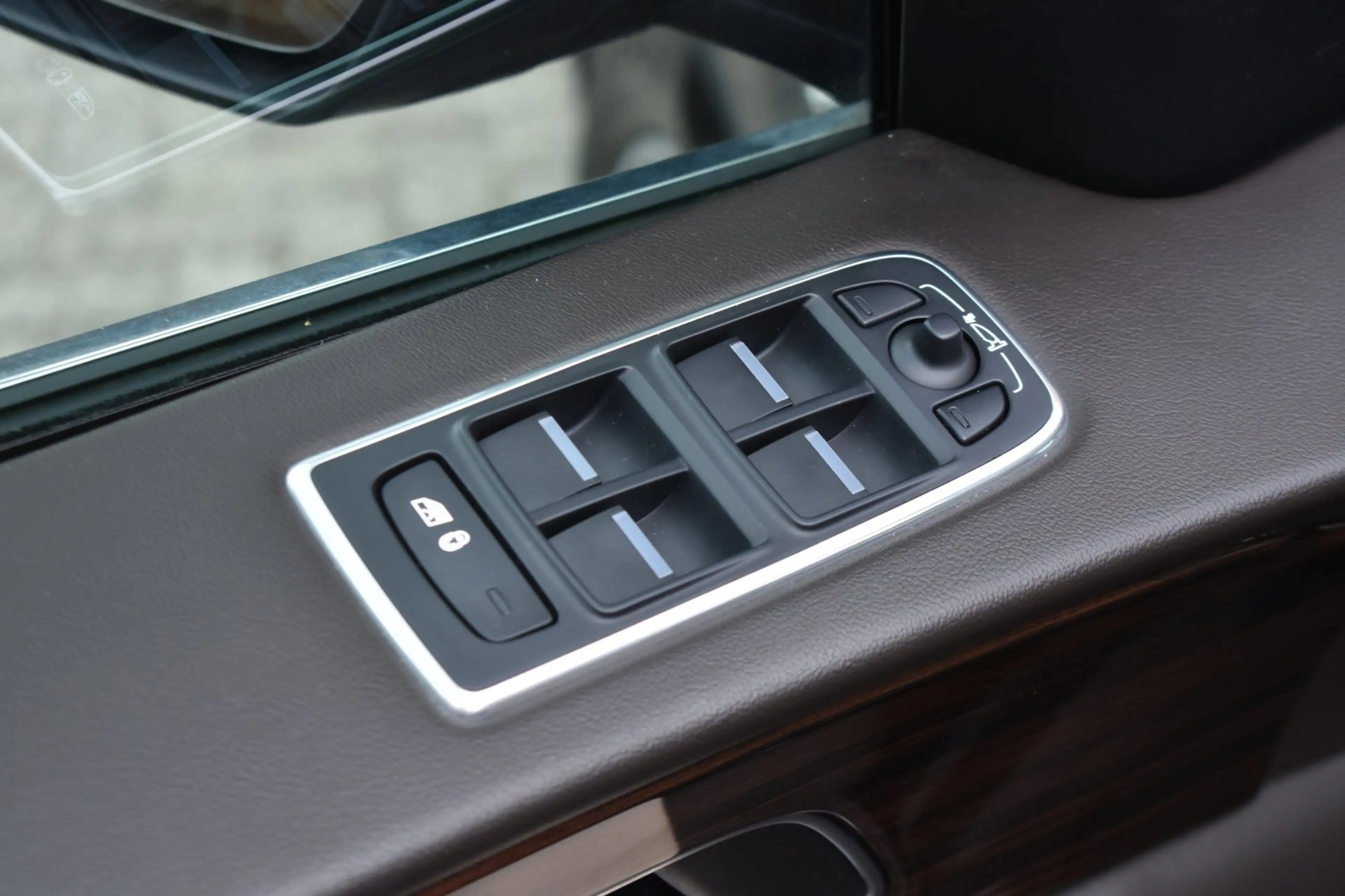 Jaguar F-Pace 2.0 Portfolio AWD 20d '17 Pano Xenon Clima Navi Cr — photo 13