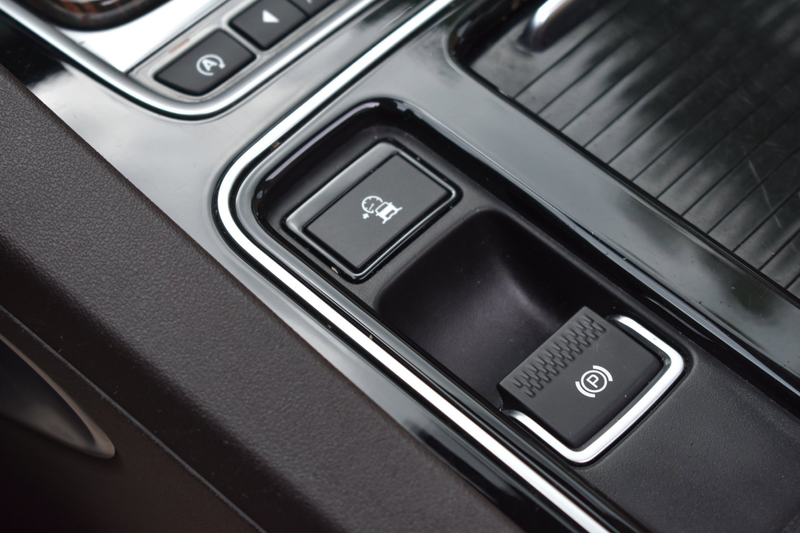 Jaguar F-Pace 2.0 Portfolio AWD 20d '17 Pano Xenon Clima Navi Cr — photo 28