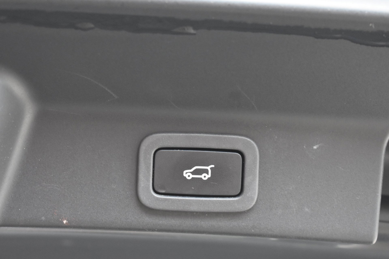 Jaguar F-Pace 2.0 Portfolio AWD 20d '17 Pano Xenon Clima Navi Cr — photo 11