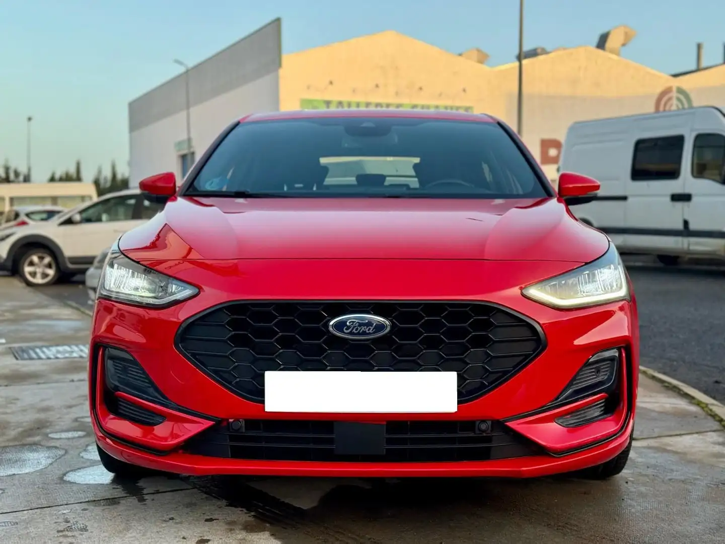 Ford Focus 1.0 Ecoboost MHEV ST-Line 125 Rouge - 2