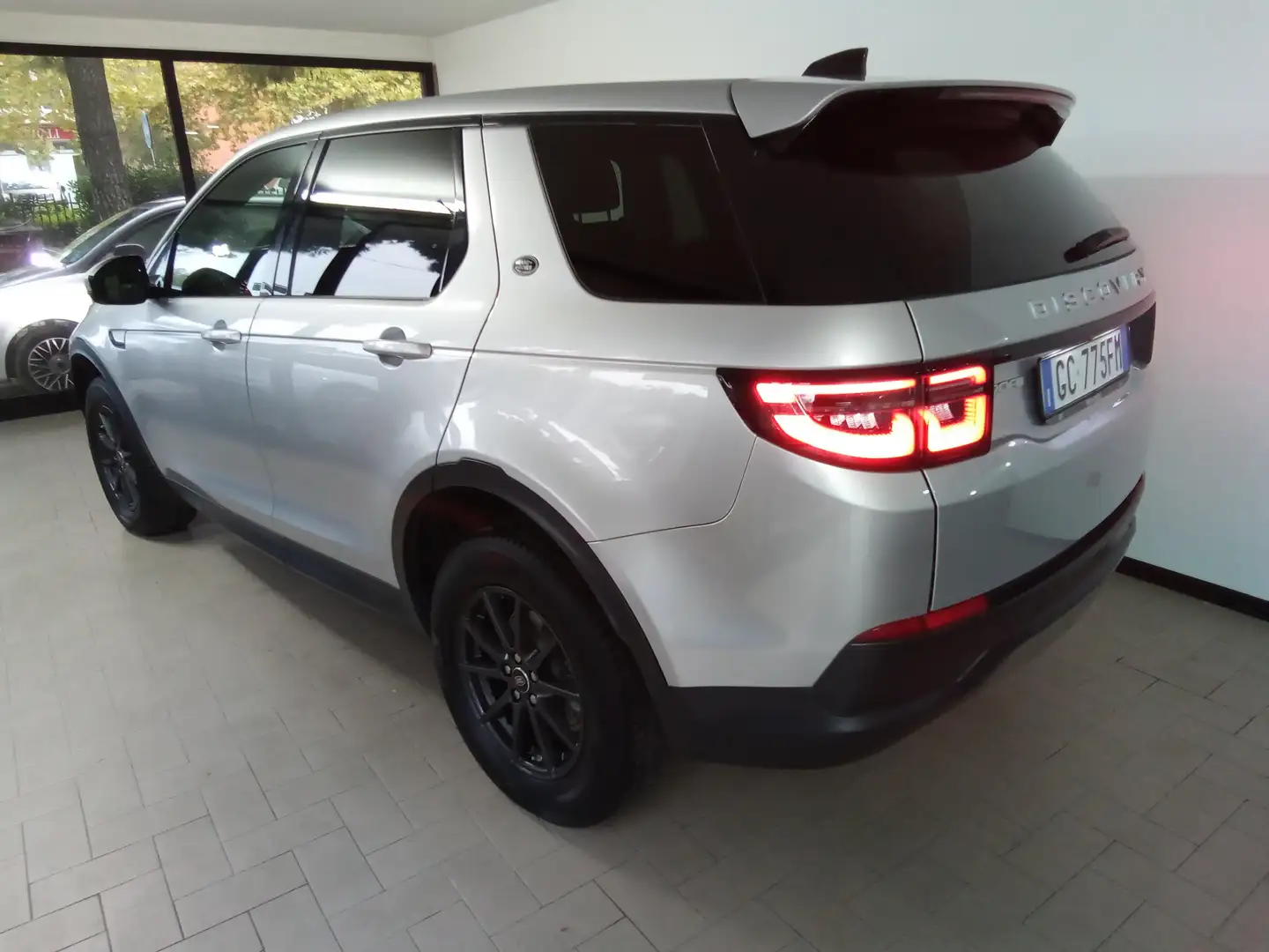 Land Rover Discovery Sport Discovery Sport 2.0d i4 mhev SE awd a/t Autocar N1 Schwarz - 2
