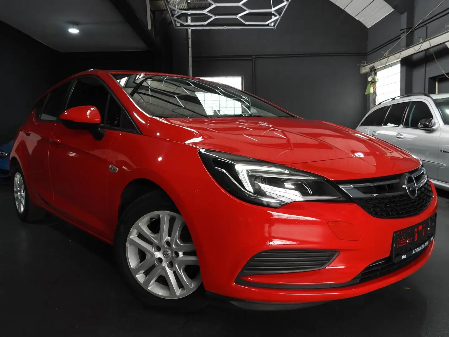 Opel Astra ASTRA EDITION Rot - 2