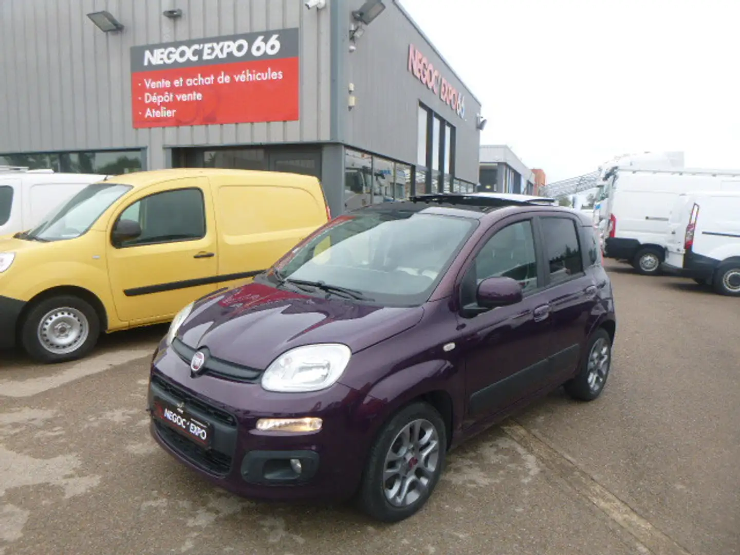 Fiat Panda 1.2 69 LOUNGE Rojo - 1