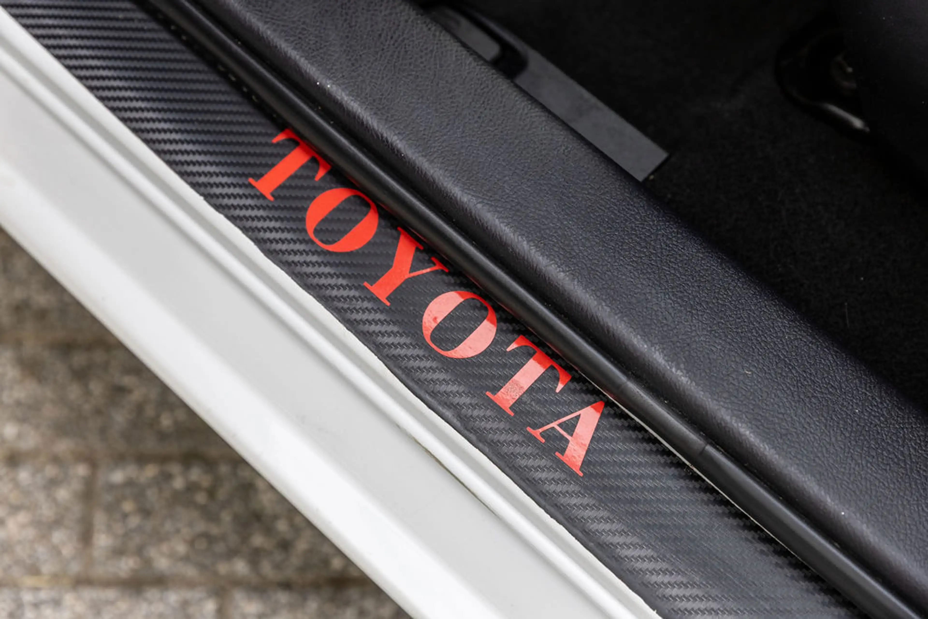 Toyota Auris 1.8 Hybrid Lease Pro | JBL — photo 5