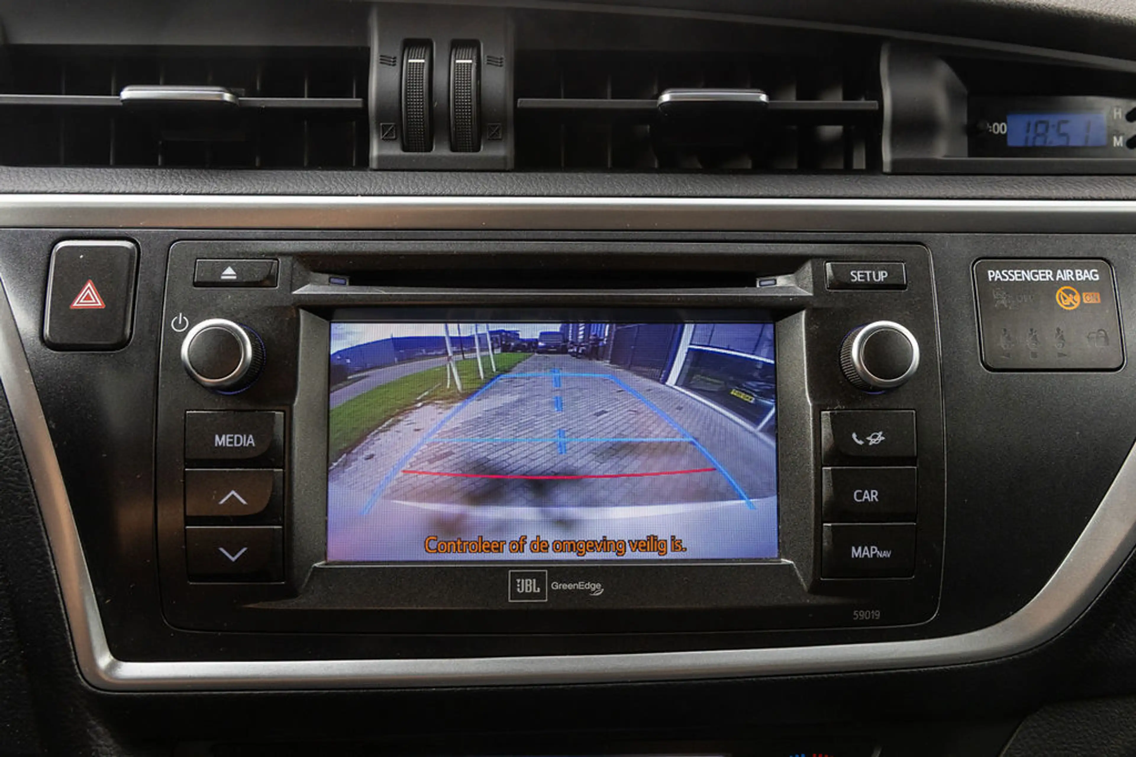 Toyota Auris 1.8 Hybrid Lease Pro | JBL — photo 9