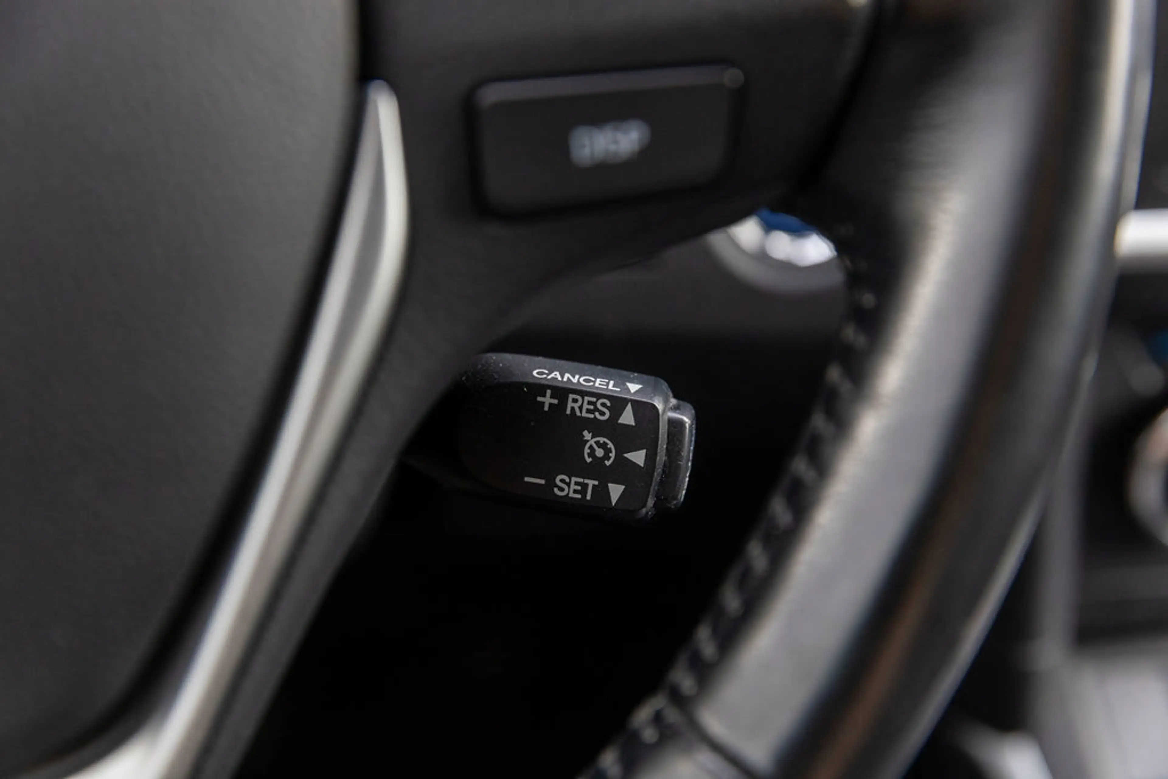 Toyota Auris 1.8 Hybrid Lease Pro | JBL — photo 15