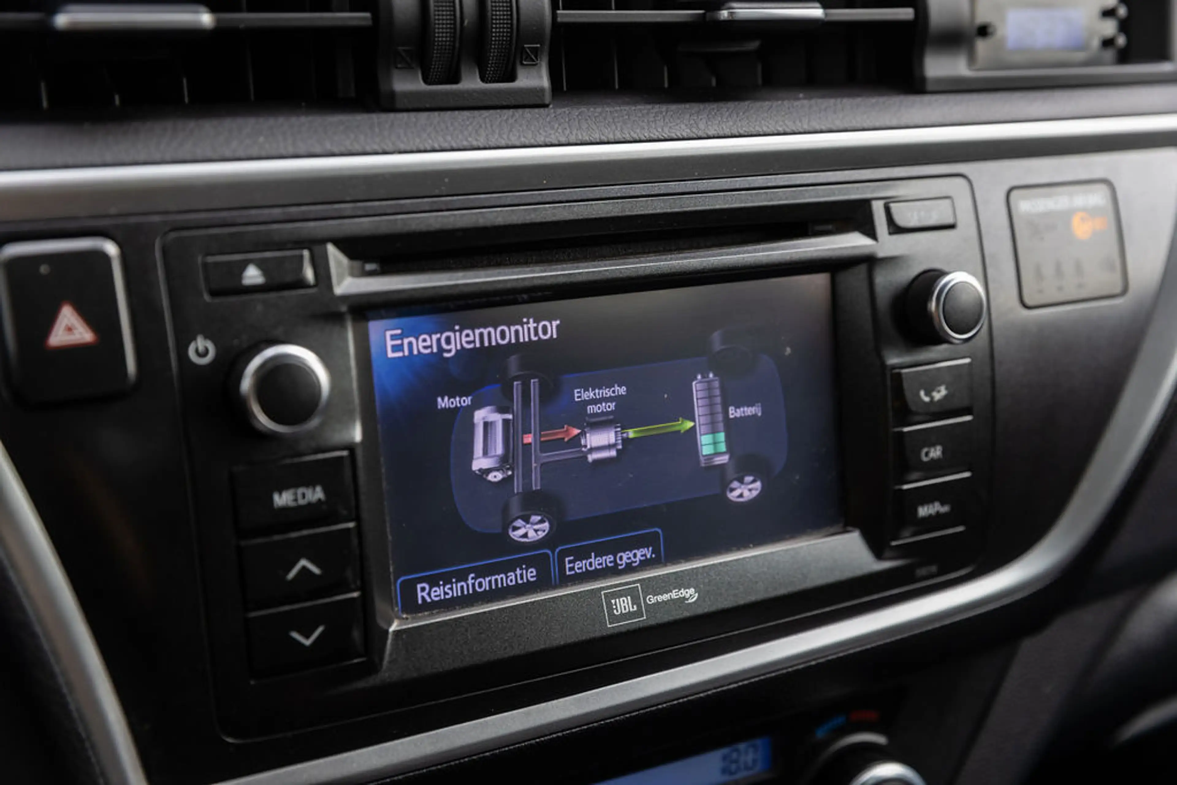 Toyota Auris 1.8 Hybrid Lease Pro | JBL — photo 12