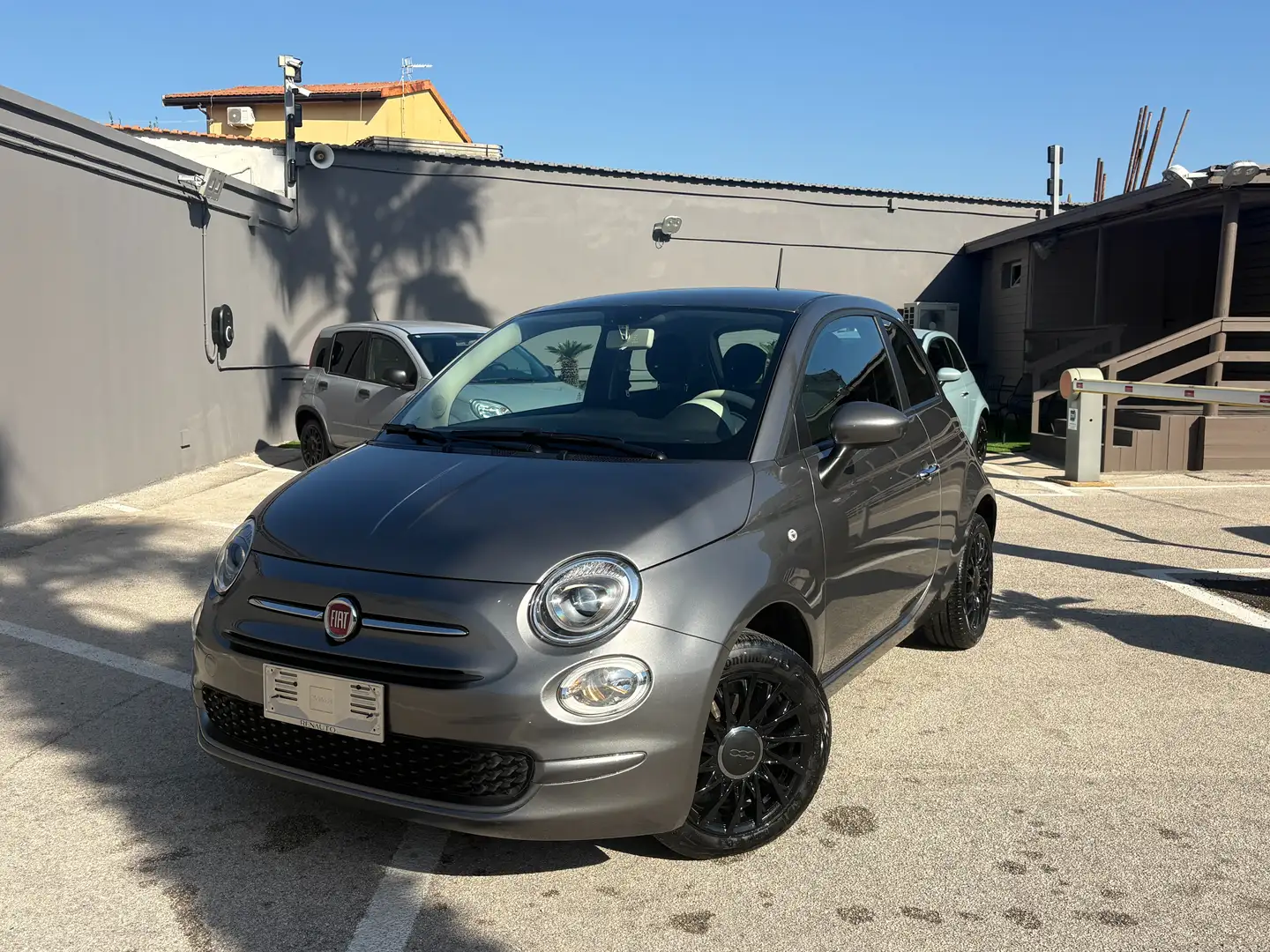 Fiat 500 500 1.0 hybrid 70cv Pack Premium KM CERTIFICATI Grigio - 2