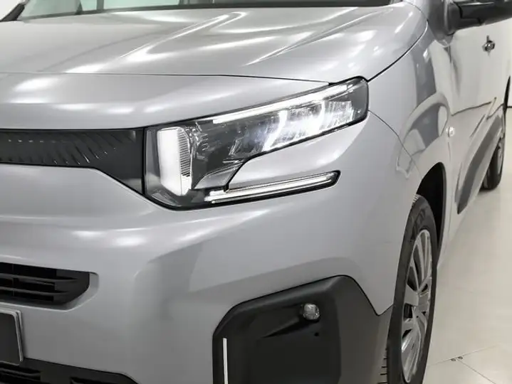 Citroën Berlingo Talla M BlueHDi S&S 6v PLUS 2025, foto 32