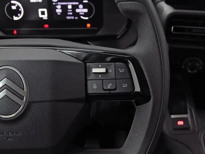 Citroën Berlingo Talla M BlueHDi S&S 6v PLUS 2025, foto 18