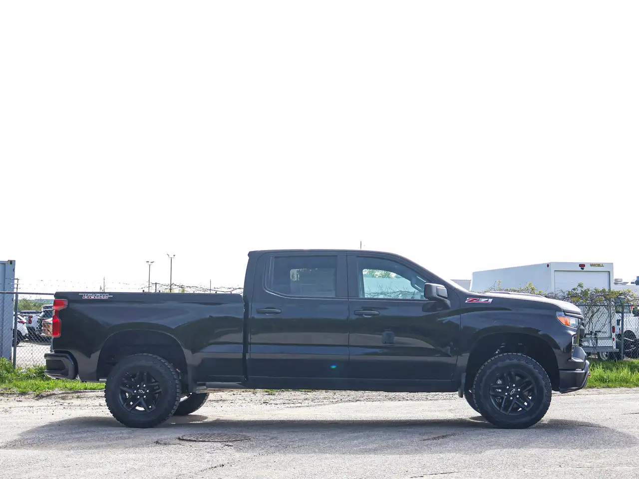 Chevrolet Silverado 1500 снимка Chevrolet Silverado 1500
