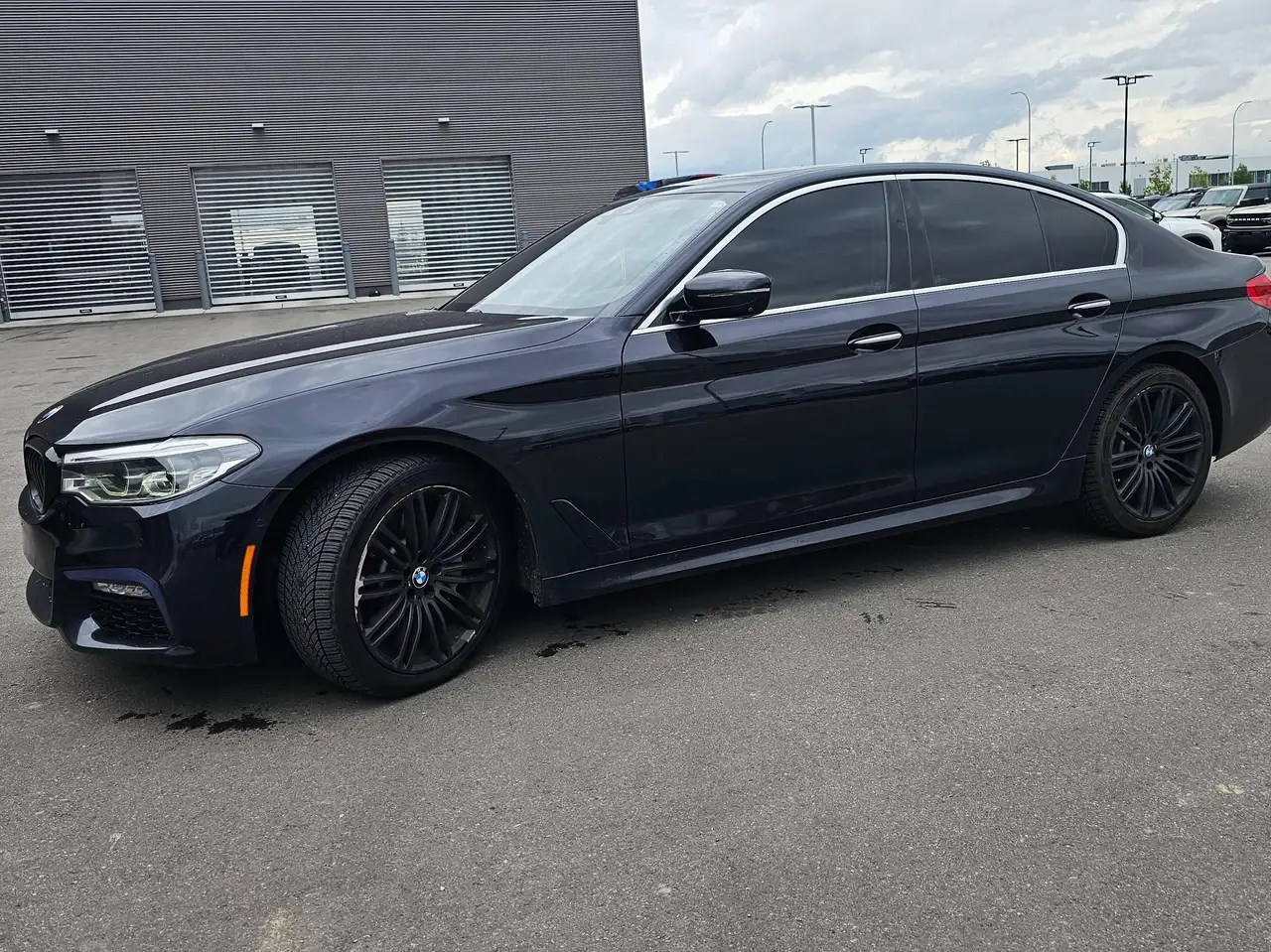 BMW 5 Series photo BMW 5 Series