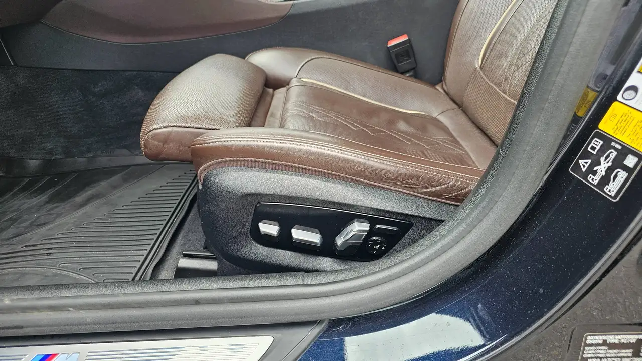 BMW 5 Series photo BMW 5 Series