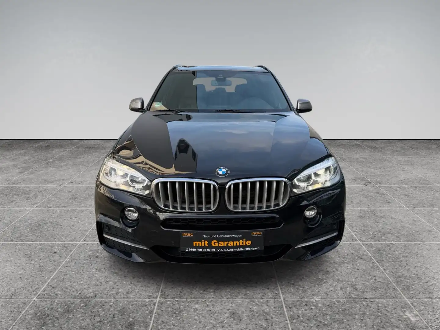 BMW X5 M Schwarz - 2