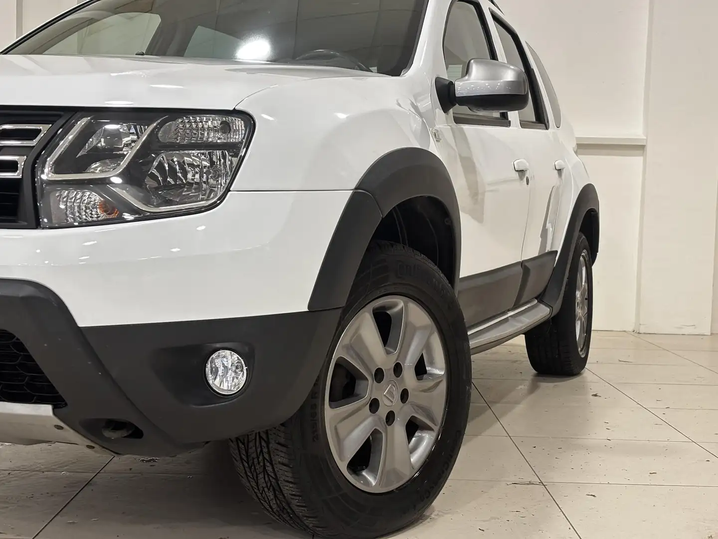Dacia Duster 1.2 TCe 4x4 Lauréate | Navigatie | Hoge instap | T Blanc - 2