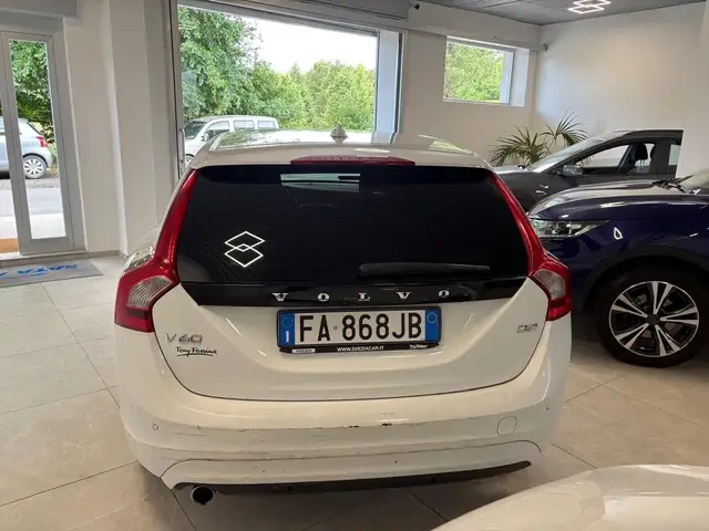 Volvo V60 view 7