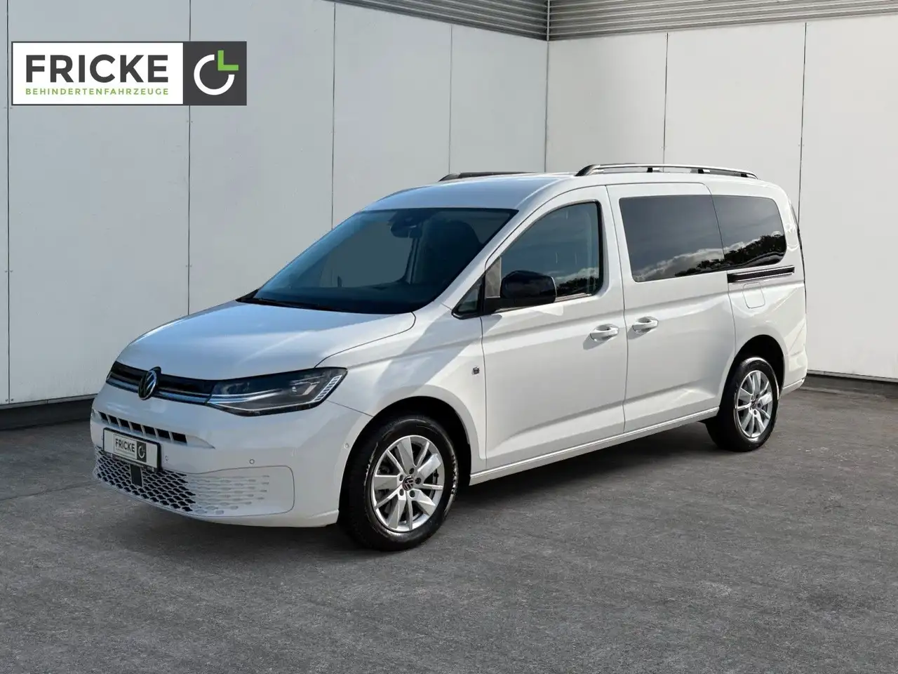 Volkswagen Caddy Life Maxi 2.0 TDI DSG *ROLLSTUHLRAMPE* — photo 1 of 27
