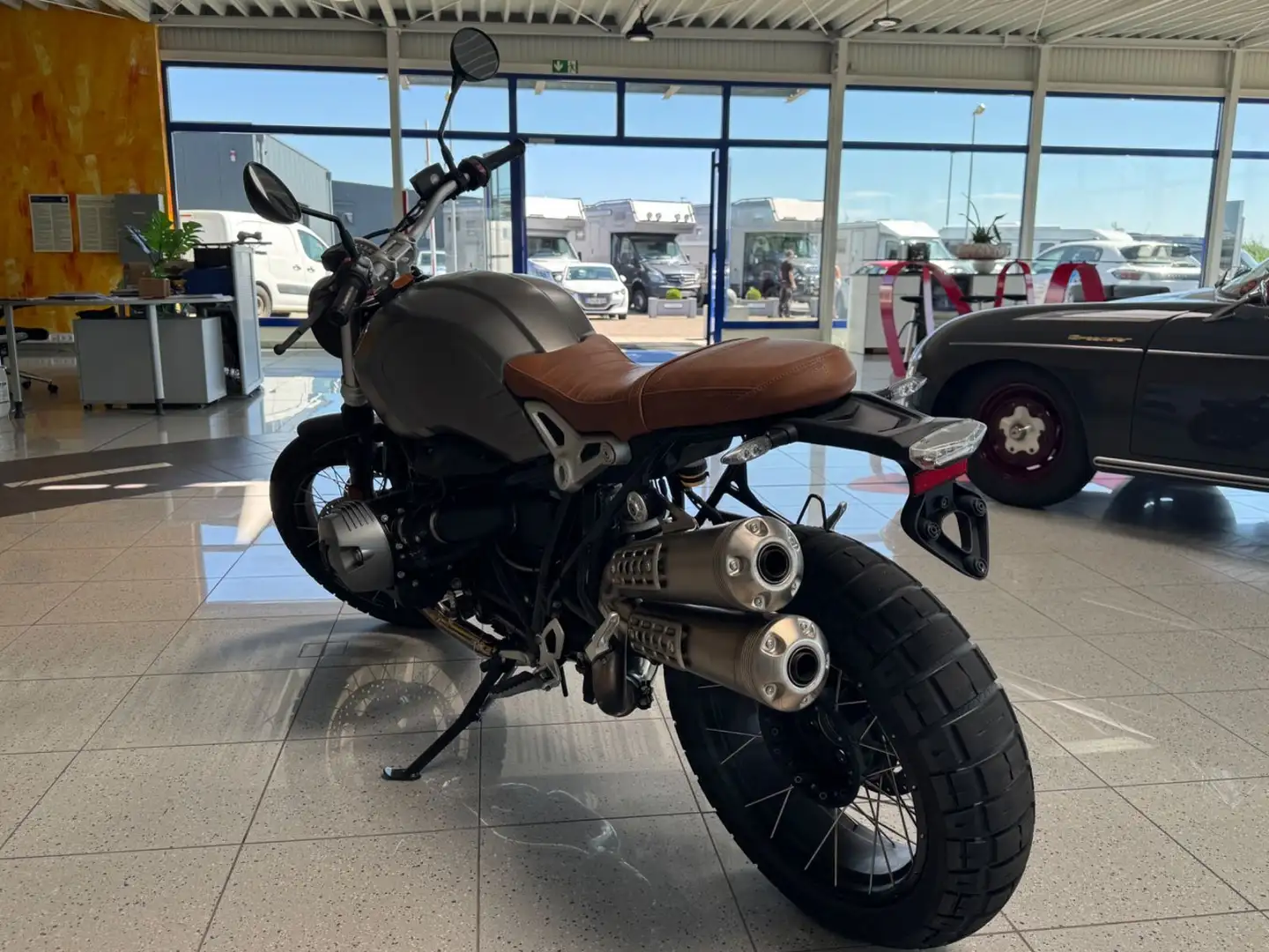 BMW R nineT SCRAMBLER*ALLROADREIFEN*LED* Silber - 2