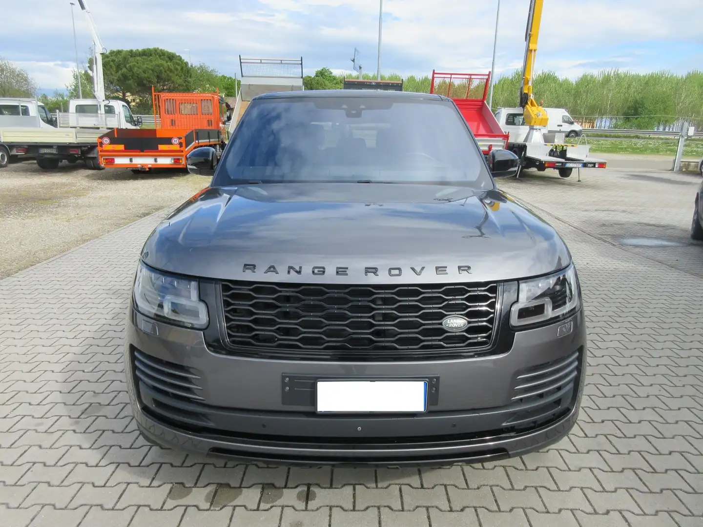 Land Rover Range Rover Range Rover LWB 3.0 tdV6 Vogue auto my17 Grijs - 2