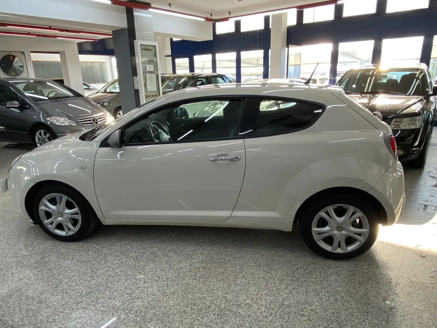 Alfa Romeo MiTo 1.3 jtdm-2 Distinctive s&s 95cv Blanco - 2