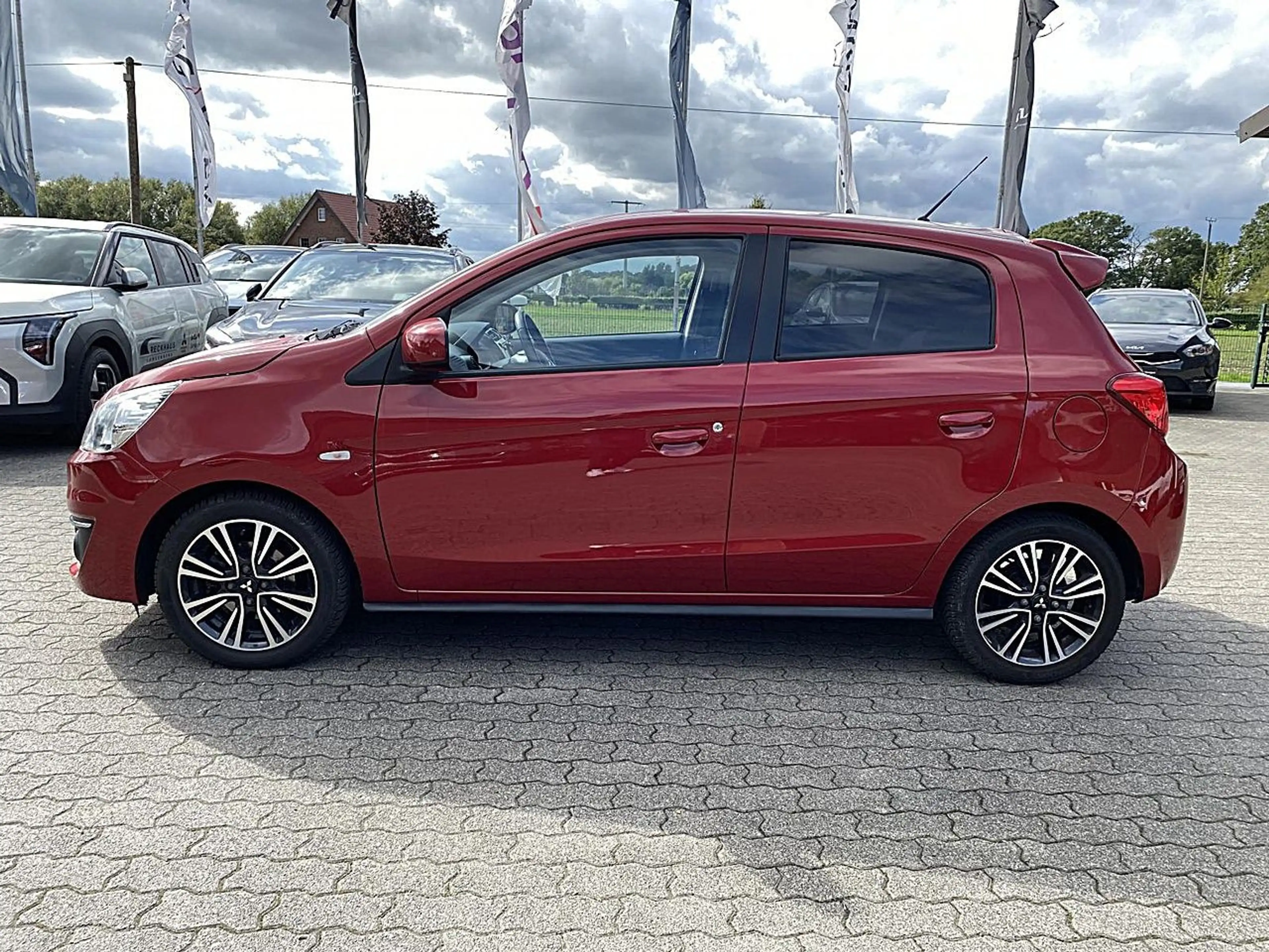 Mitsubishi Space Star Diamant+ 1,2 l CVT AS&G DAB Carplay Klima Navi — photo 2