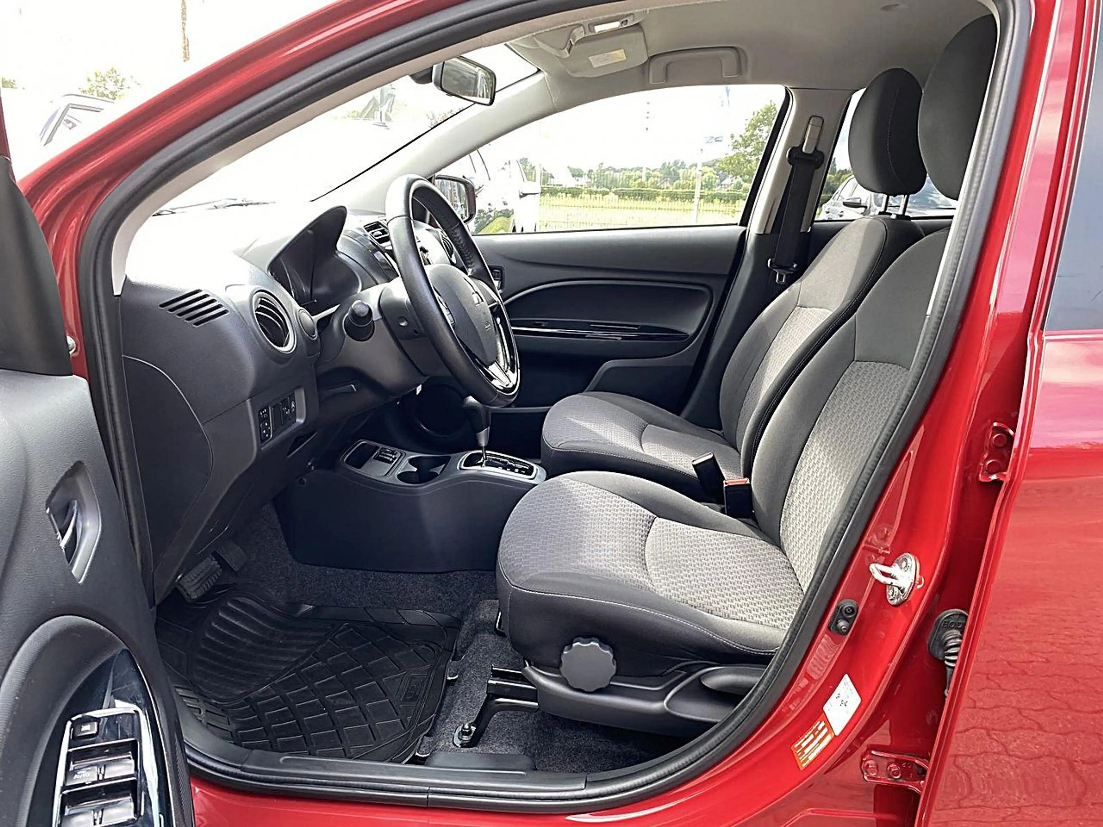 Mitsubishi Space Star Diamant+ 1,2 l CVT AS&G DAB Carplay Klima Navi — photo 9